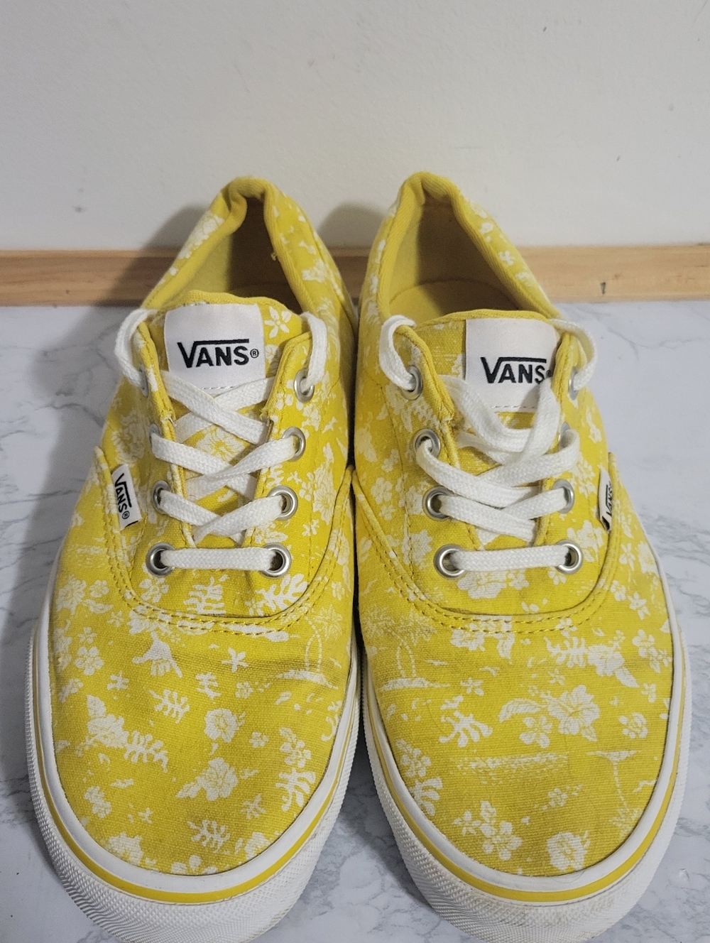 Vans Yellow and White Floral Low-Top Canvas Sneakers, size 7